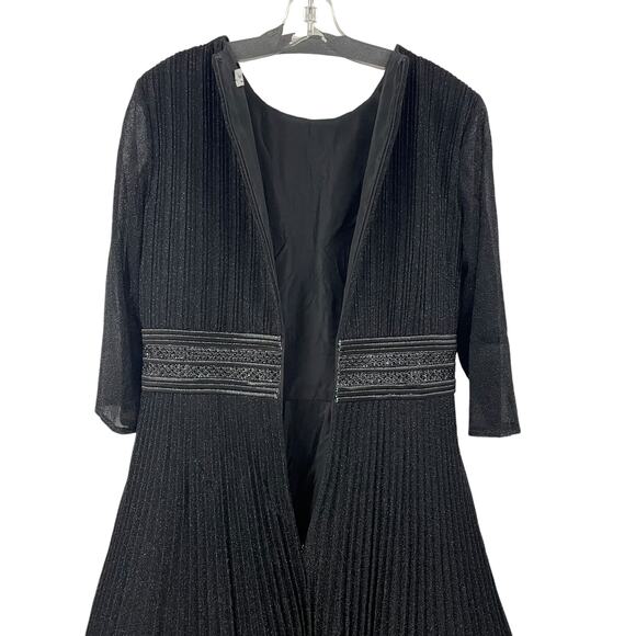 Ieena for Mac Duggal Shimmering Pleated A Line 3/4 Sleeve Gown Black Womens 10 - Picture 9 of 11